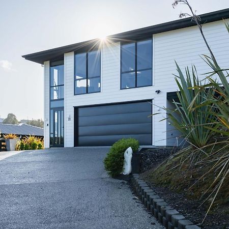 Modern Family Friendly Getaway Villa Dunedin Exterior photo
