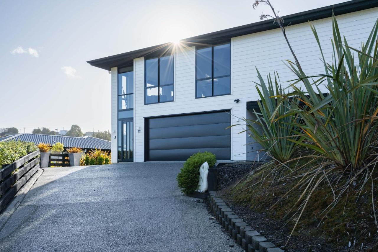 Modern Family Friendly Getaway Villa Dunedin Exterior photo